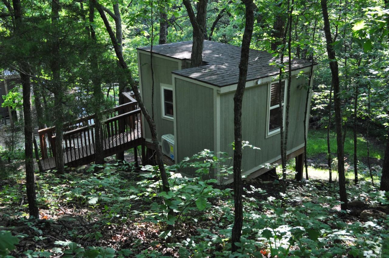 Seven Oaks - Treehouse With Deck Villa Lenexa Eksteriør billede